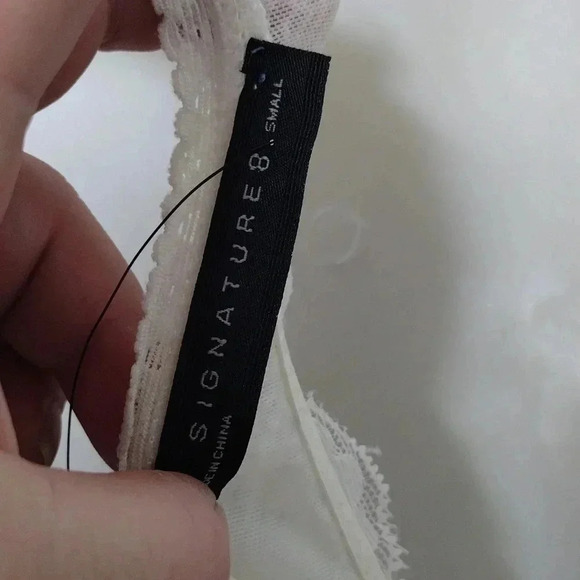 Signature8 Halter Bralette White Lace New Small - Picture 7 of 7